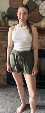 Dafnee Elastic Waistband Shorts